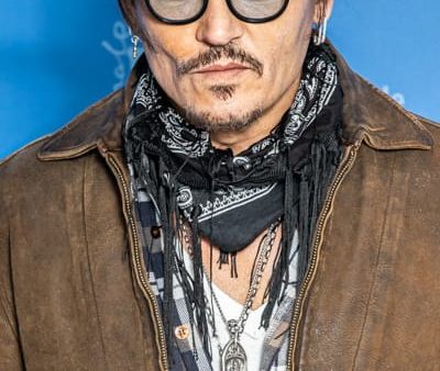 Johnny Depp hap ekspozitën e parë në Kinë, në Shangai