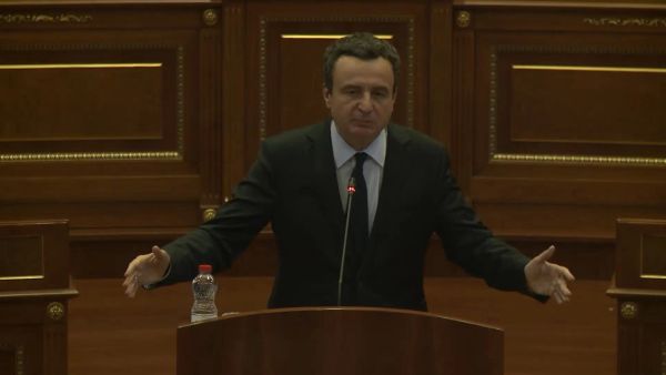 Kurti premton pagë mesatare mbi një mijë euro dhe pagë të katërmbëdhjetë