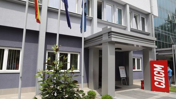 LSDM: Maqedonia humb 3.000 nxënës të parë, 148 shkolla bosh dhe 26 mbyllen