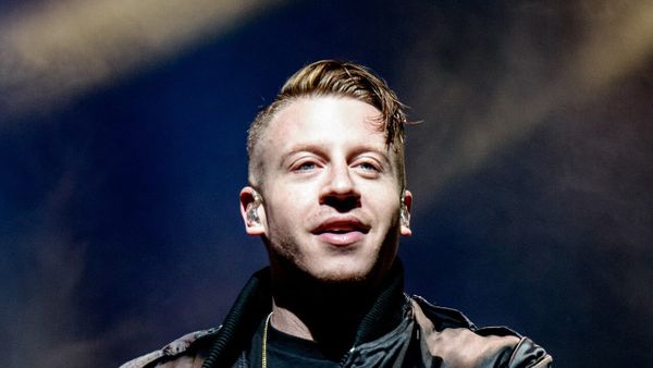 Macklemore dhuron 1 milion dollarë për Palestinën pas përjashtimit nga turneu