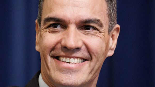 Sánchez mbron veprimet e autoriteteve për ngjarjet në Ceuta