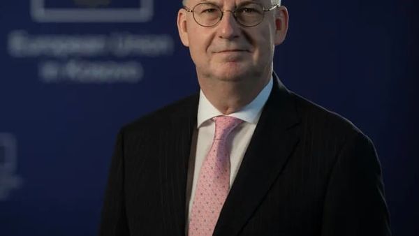 Dirk Schuebel merr mandatin e ri diplomatik në Kosovë