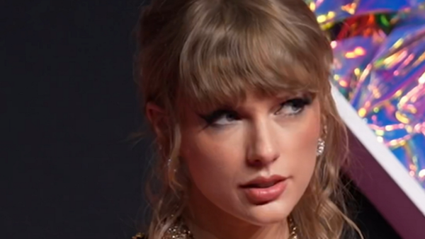 Taylor Swift drejt një rekordi historik në MTV VMA