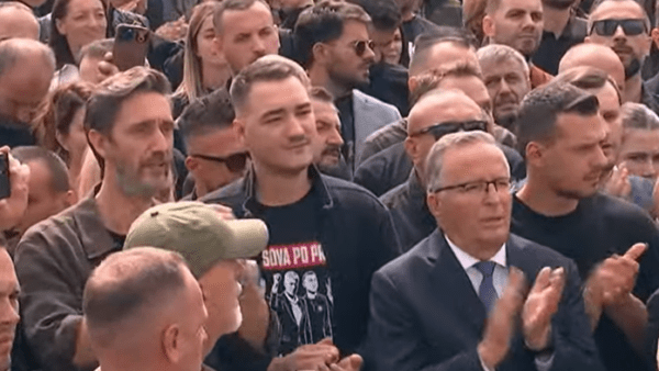 Bedri Hamza marshon krah djemve të Thaçit e Veselit