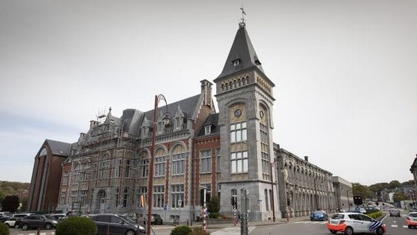 Dy shqiptarë rrezikojnë 18 muaj burg në Belgjikë për plantacion kanabisi