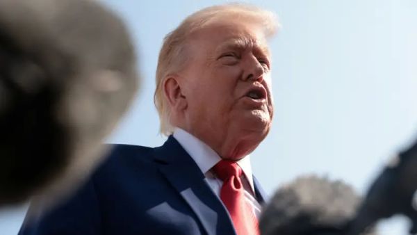 Trump propozon riemërtimin e Ngushticës së Hormuzit në “Ngushtica Trump”