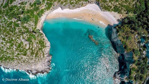 Shqipëria mes tetë destinacioneve që duhen vizituar tani