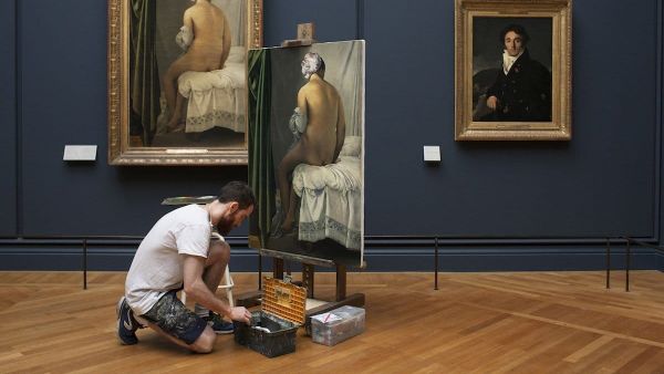Rregullat dhe tradita e kopjimit të veprave të artit në Louvre