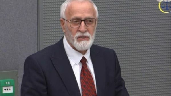 Krasniqi nga Haga: Besojmë se sot të gjithë do të lirohen nga akuzat