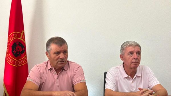 Jashari paralajmëron reagim nëse në Hagë merret vendim politik
