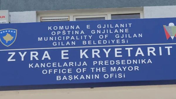 Kritika nga qytetarët ndaj kryetarit të Gjilanit për punën e komunës