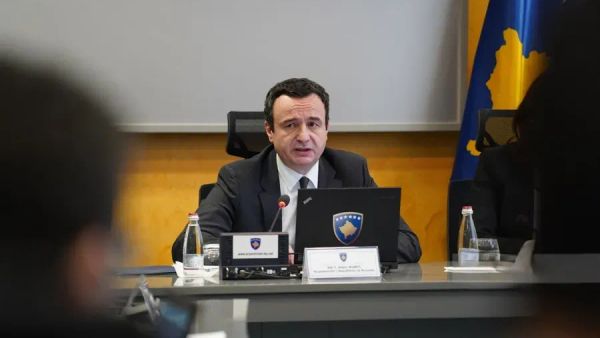 Kurti u bën thirrje partive për presidentin