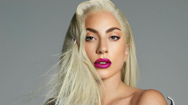 Page Six publikon fotografitë e para të Lady Gaga me fëmijën e saj të porsallindur