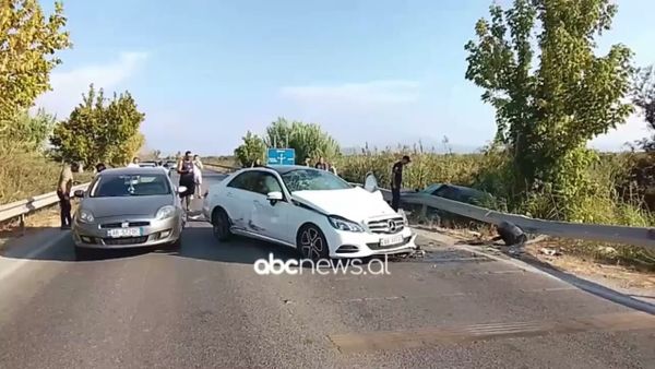 Aksident me tre automjete në aksin Lushnjë-Berat, tre të plagosur një në gjendje të rëndë