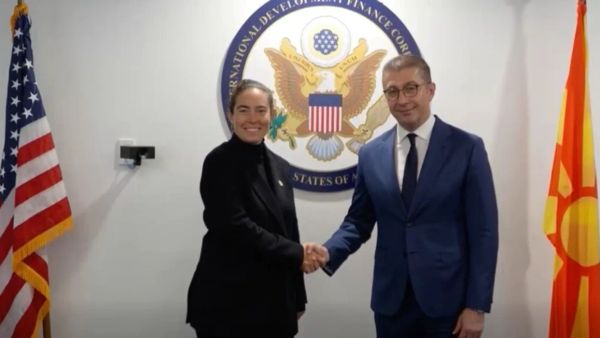 Mickoski takon zyrtarët amerikanë për bashkëpunim ekonomik