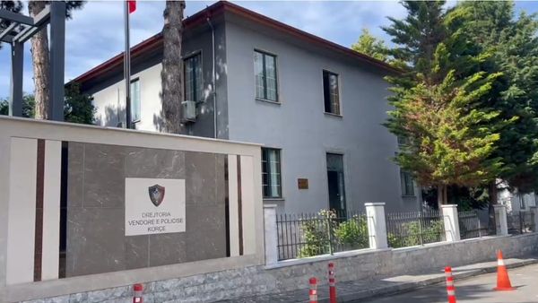 Operacion kundër emigrantëve, përplasen patrullat e policisë