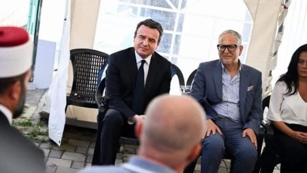 Kurti shkon për ngushëllime te familja e Laurent Krasniqit