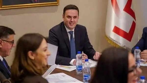 LDK konfirmon pjesëmarrjen në seancën e 9 shtatorit