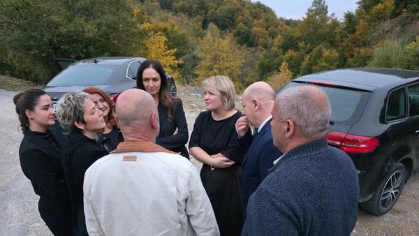 Autoritetet serbe ndalojnë delegacionin e Kosovës në kufi gjatë udhëtimit drejt Preshevës
