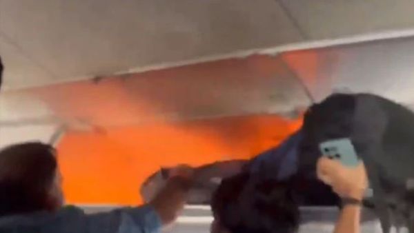 Ulje emergjente e avionit të IndiGo pasi ndizet bateria elektronike