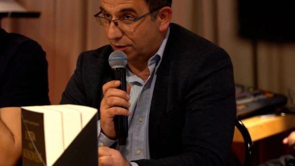 Gazetari Ernest Luma thotë se u largua nga RTK për shkak të postimeve në Facebook