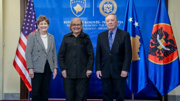 Liderët e Kosovës takojnë senatorët amerikanë për dialogun