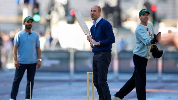 Princi William ndalon trafikun te Pallati Buckingham për kriket