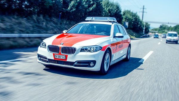 Arrestohet 16-vjeçari kosovar në Zvicër pas ndjekjes me skuter të vjedhur