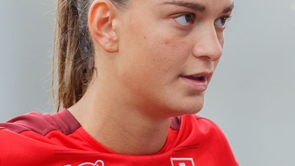 Riola Xhemaili shënon dy gola në fitoren e Zvicrës ndaj Izraelit