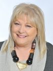 Presidentja Justina Shiroka-Pula ndryshon pamjen dhe viziton sallonin