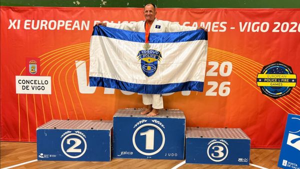 Anton Cena fiton medalje arti në Garat Evropiane të Policisë dhe Zjarrfikësve