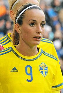 Kosovare Asllani bashkohet me Suedinë në stërvitje pas lëndimit