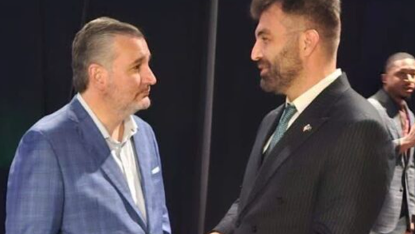 Deputeti Sadiku takohet në SHBA me senatorin amerikan Ted Cruz