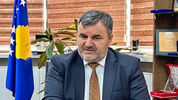 Qelaj: U ndjeva i ofruar nga kamerat gjatë vizitës në Hagë