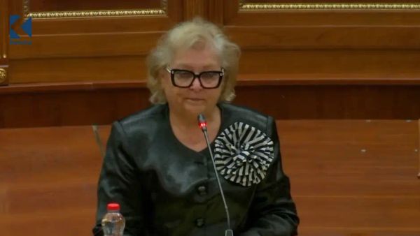 Justina Shiroka-Pula betohet si presidentja e 6-të e Kosovës