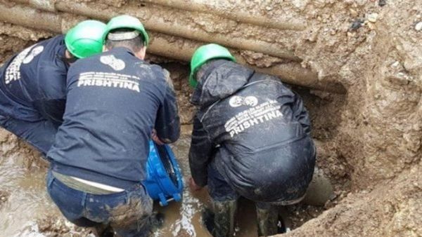 Defekti në gyp lë pa ujë një pjesë të madhe të Prishtinës