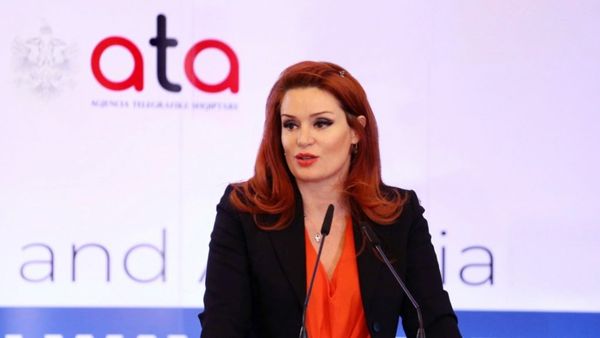 Autoriteti i Mediave Audiovizive heq videot intime të artistëve nga TikTok