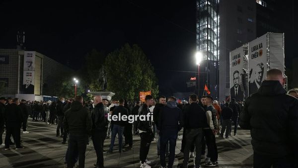 Protestë në Prishtinë, pas një natë të tensionuar dhe disa të lënduarve