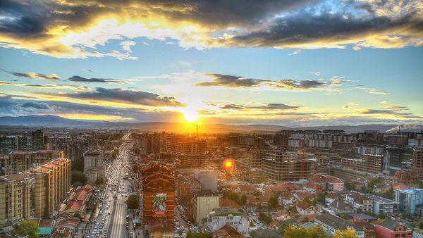 Mot me diell dhe temperaturë deri në 22°C në Kosovë