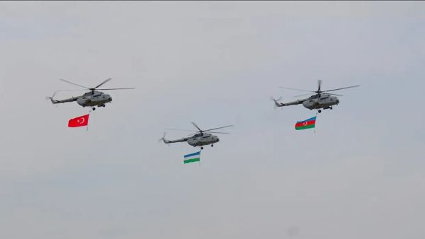 Forcat e tre vendeve bëjnë stërvitje të përbashkët në Karabak