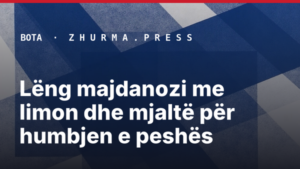 Lëng majdanozi me limon dhe mjaltë për humbjen e peshës