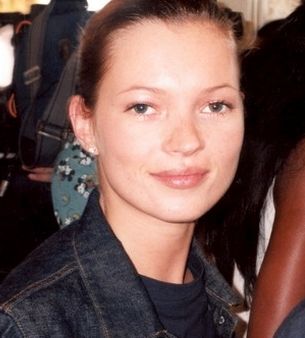 Kate Moss shfaqet në Londër teksa motra flet për raportin e ftohtë