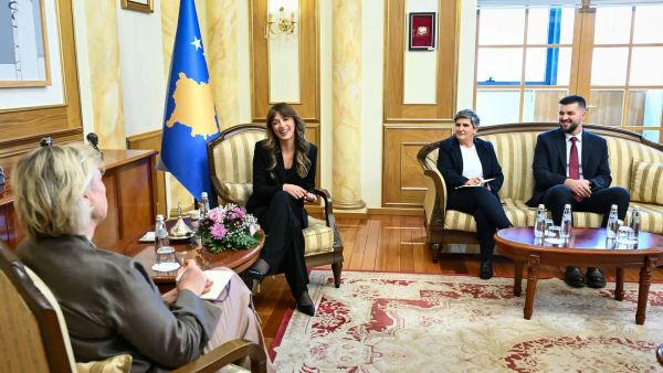 Haxhiu pret Forumin Ekonomik të Grave, flitet për politika legjislative