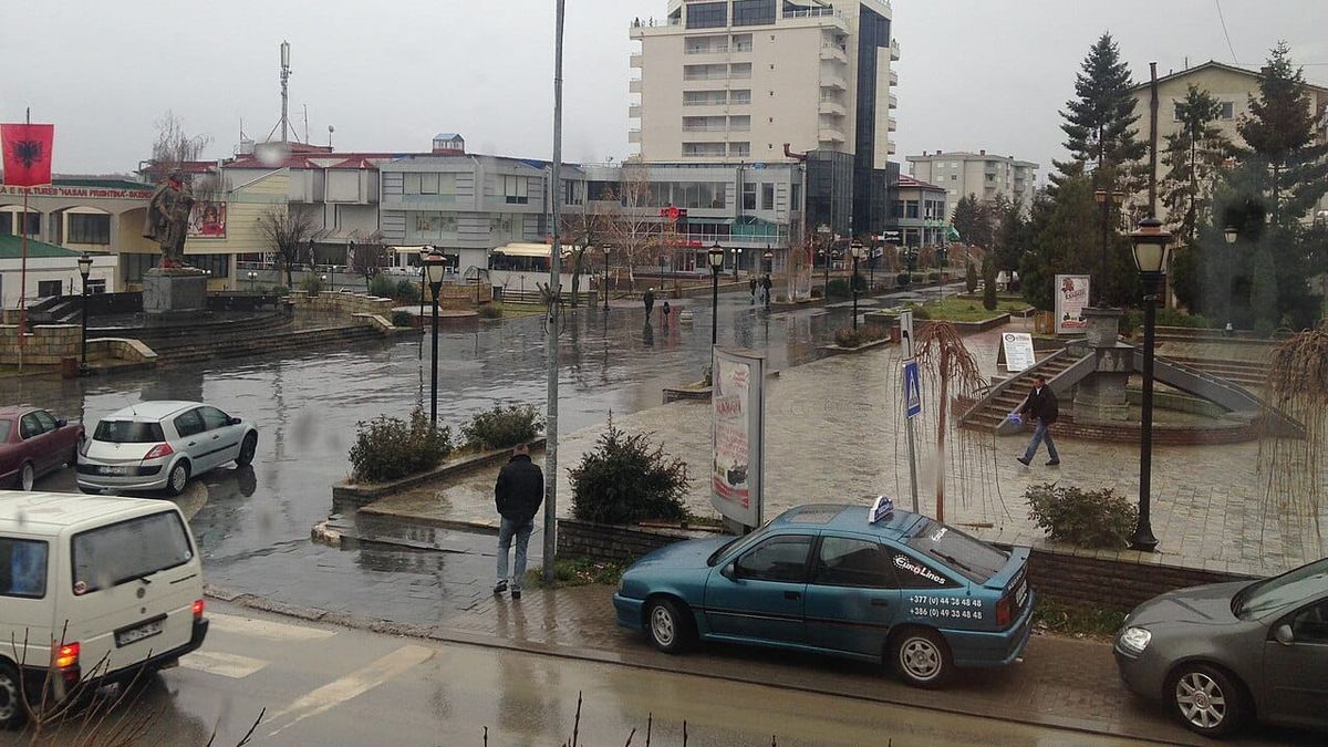 Si zbritën armët zjarri dhe fishekët te nxënësit në shkollën e Skenderajt?