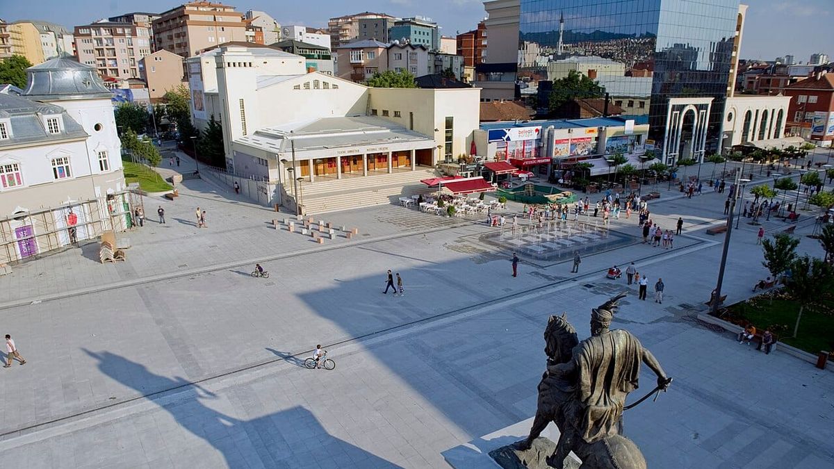 Pse e quan opozita lëmoshë elektorale shtesën 100 euro të qeverisë?