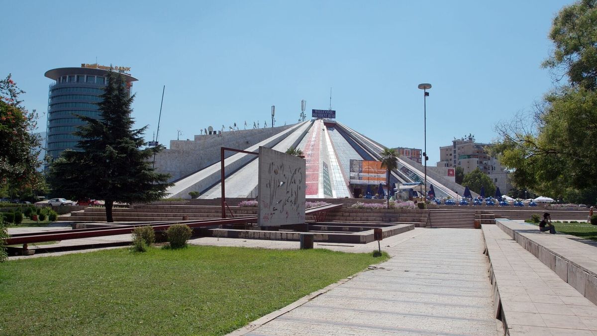 Piramida e Tiranës, që prej vitit 2007 mban emrin “Qendra Ndërkombëtare e Kulturës Pjetër Arbnori”