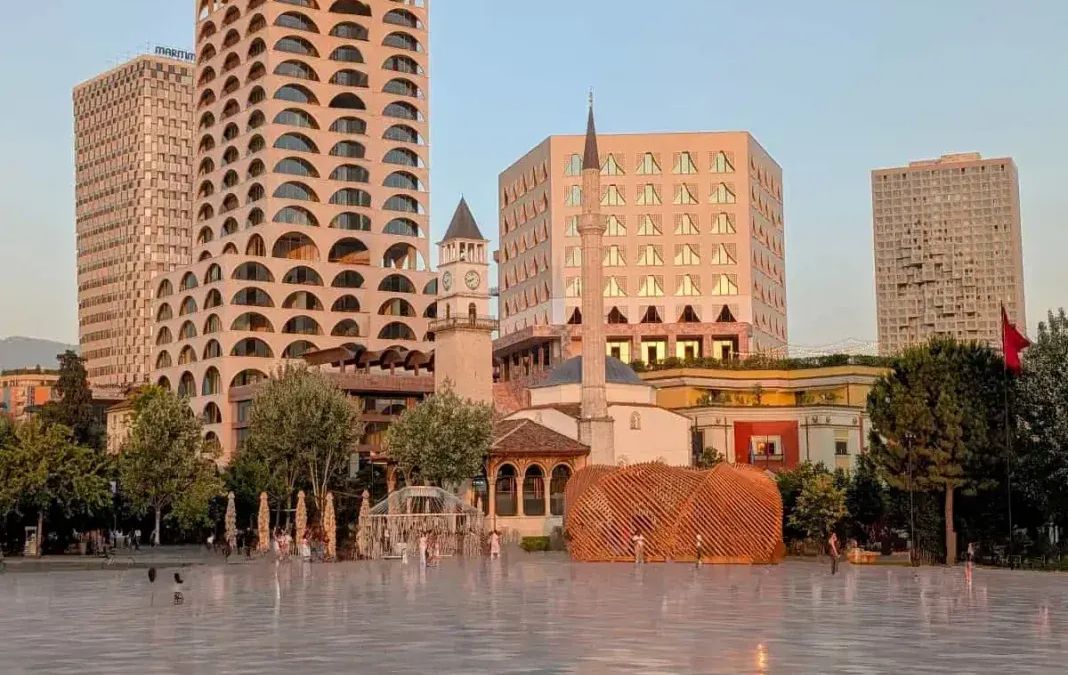 Transformimi i Tiranës në fokus të medias kanadeze