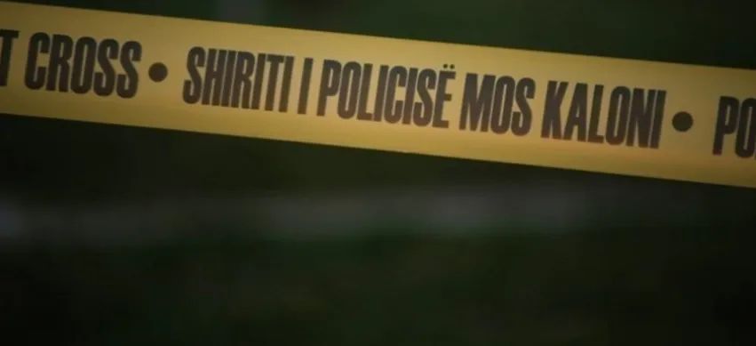 Armë zjarri dhe trupi i pajetë në lokalin e Mitrovicës