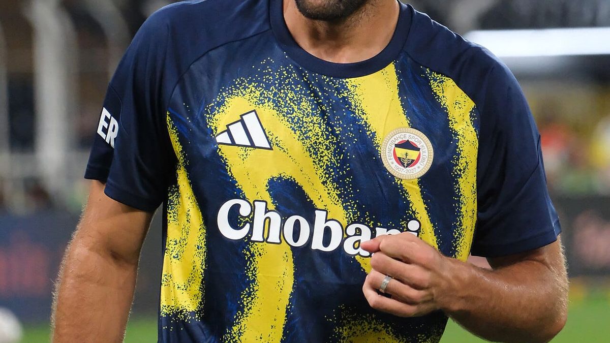 Foto: Wikimedia Commons / Vedat Muriqi (Fenerbahçe, 2026)