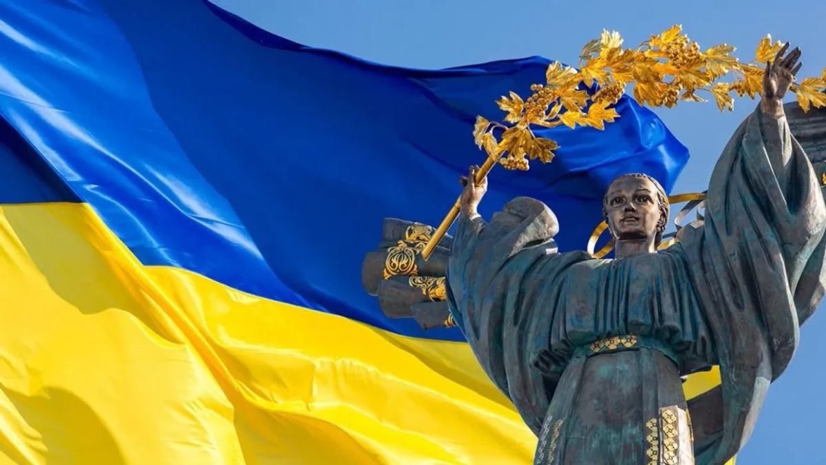 Ukraina feston 35-vjetorin e pavarësisë mes sulmeve dhe sfidave financiare
